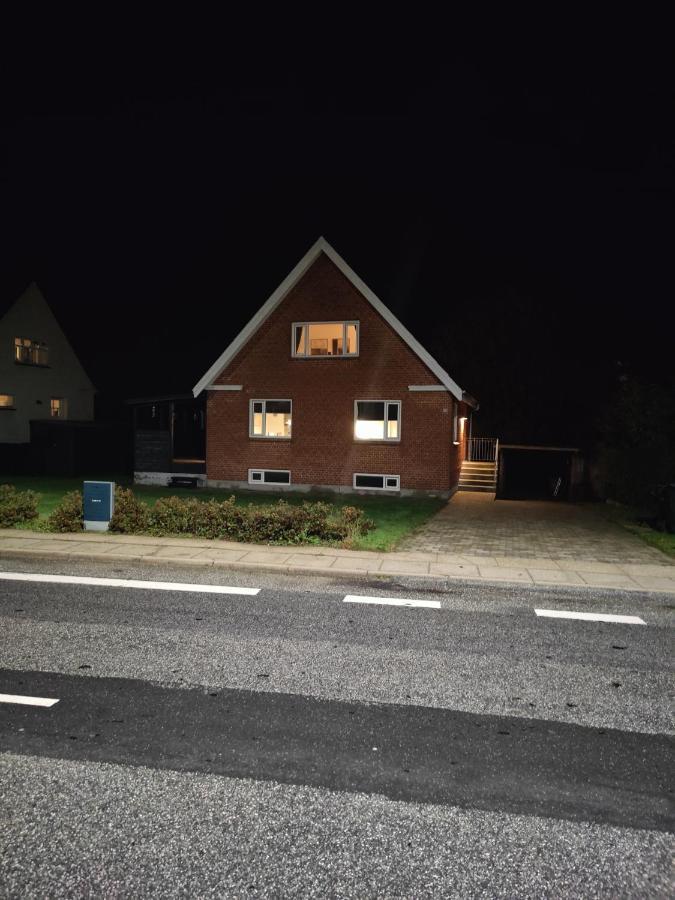 Bjergby Guesthouse イェリング エクステリア 写真